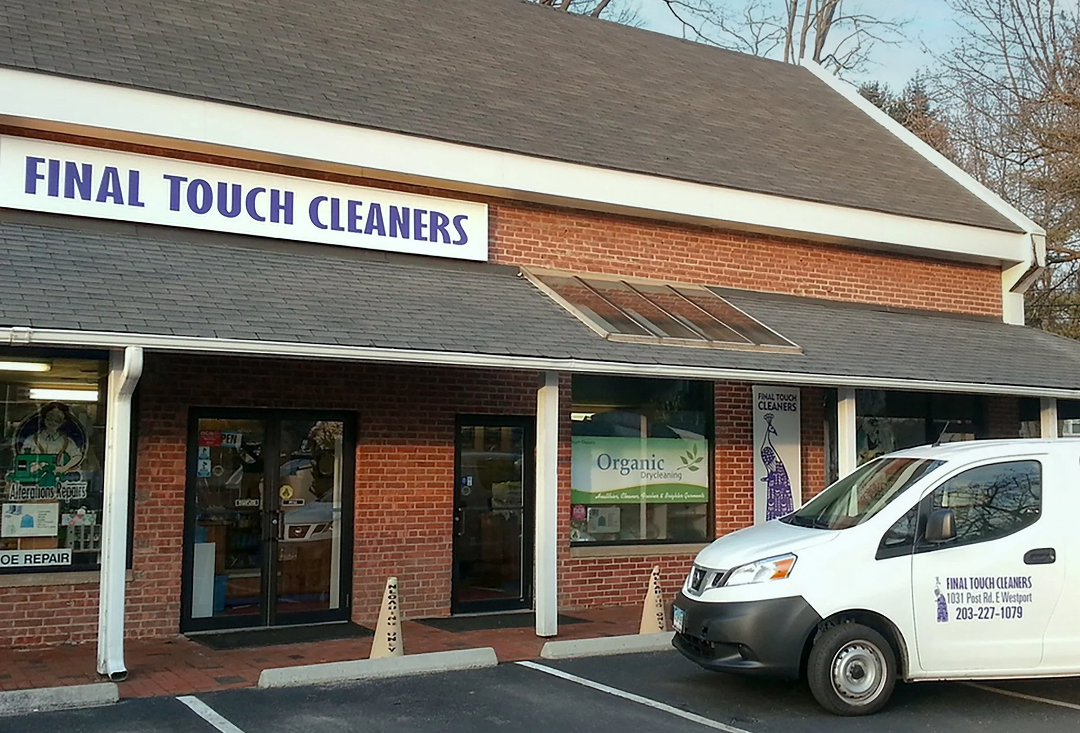 Final Touch Cleaners_Edited_V02.jpg
