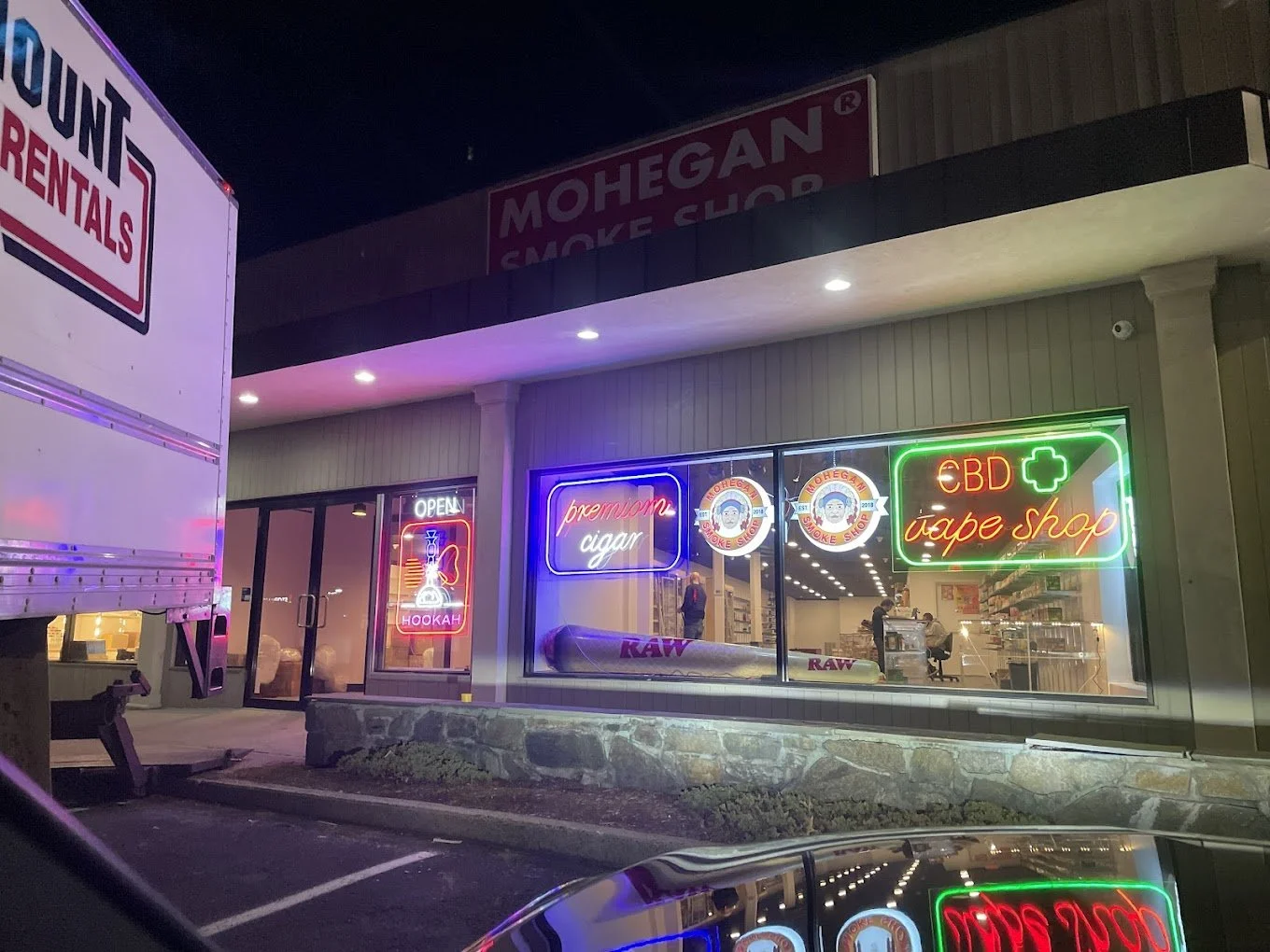 Mohegan Smoke Shop