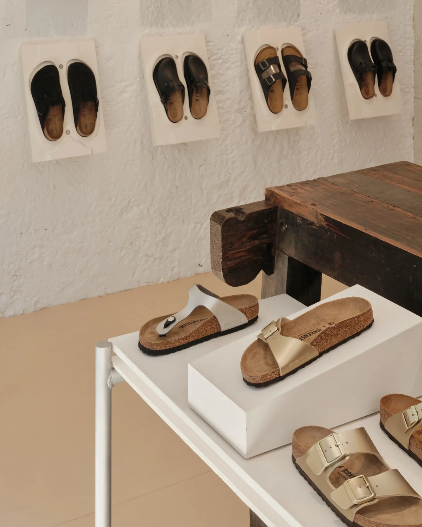 BIRKENSTOCK_Paris-Store-7_Maarten-Willemstein-1638x2048.jpg