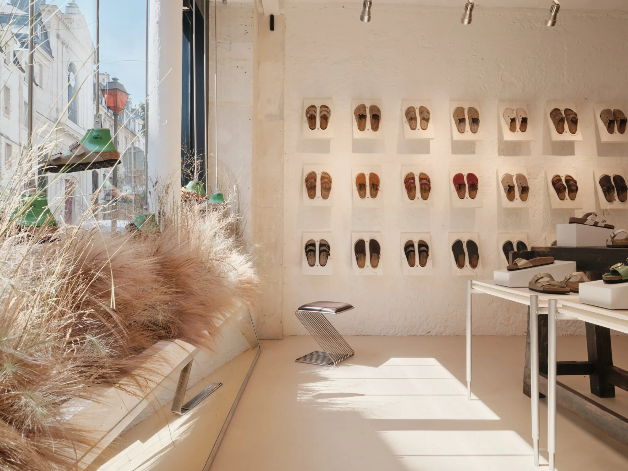 BIRKENSTOCK_Paris-Store-6_Maarten-Willemstein-2048x1536.jpg