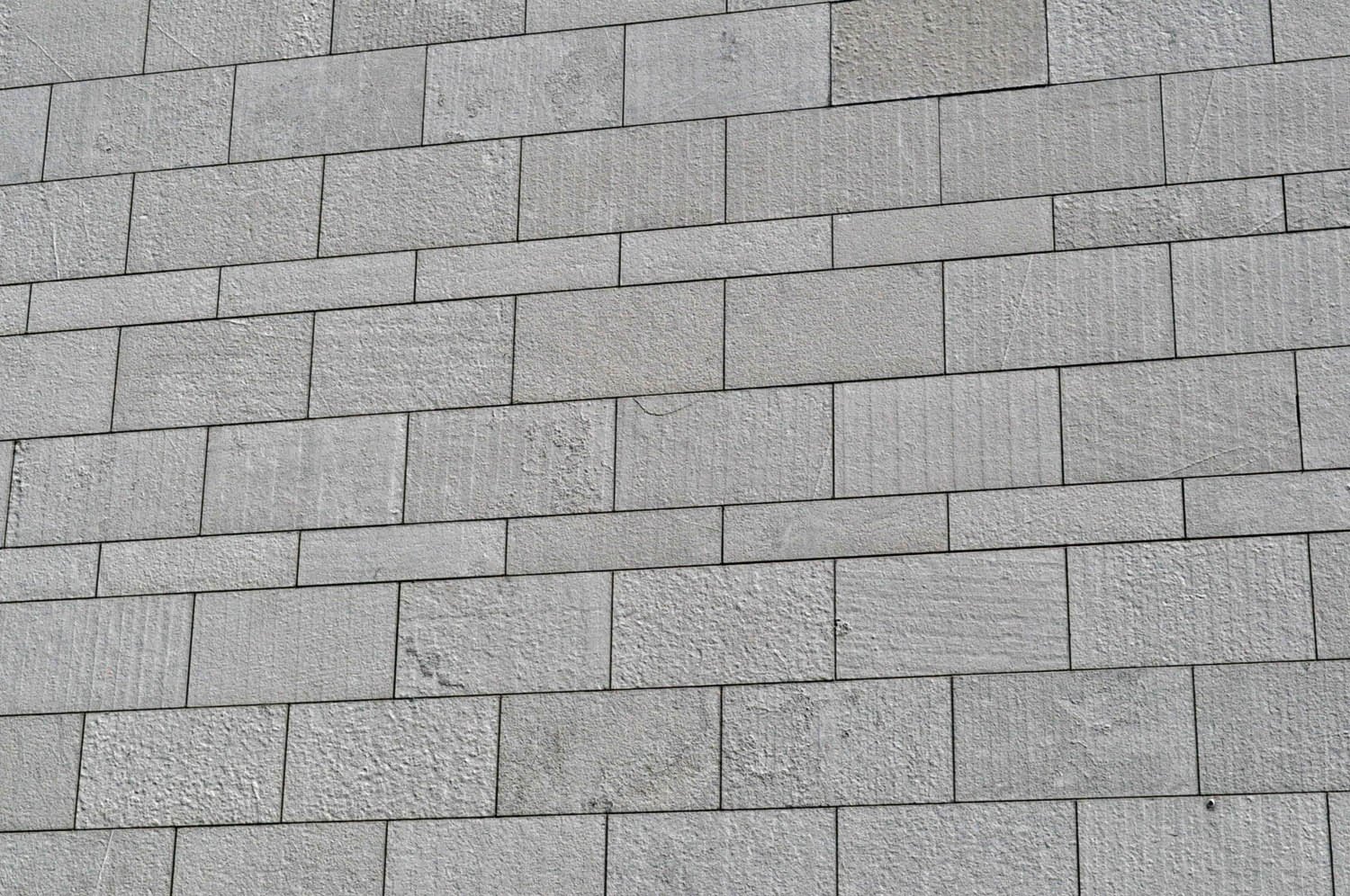 Limestone curtain wall panels with incipient kerf failures