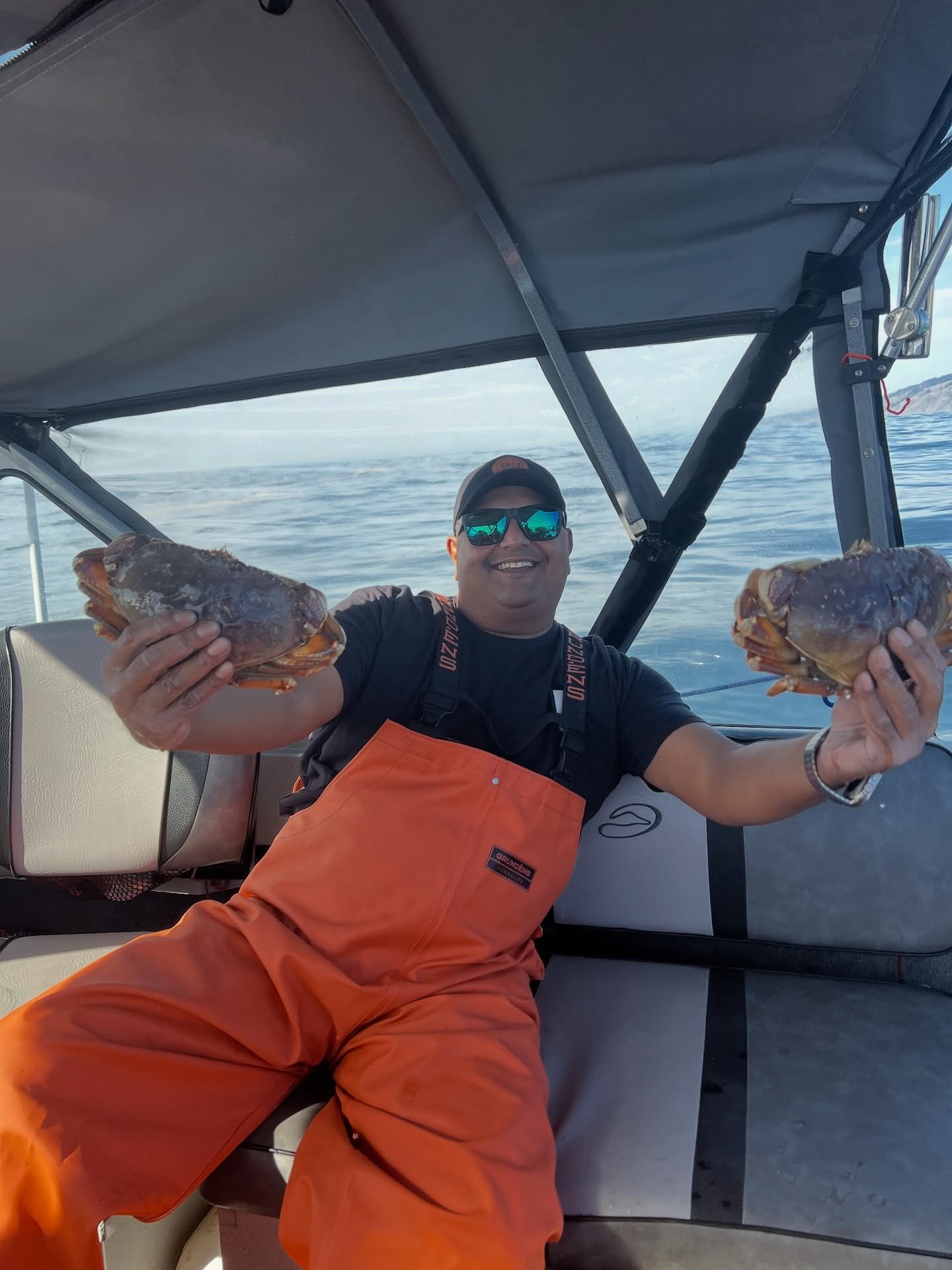 Crab season&rsquo;s in full swing 🦀 Nothing beats a day on the coast, good company, and a tailgate full of Dungeness &mdash; that&rsquo;s how we do it.

🎣 Join us for our next crab trips on December 6 &amp; 7 &mdash; spots are limited, and the crab