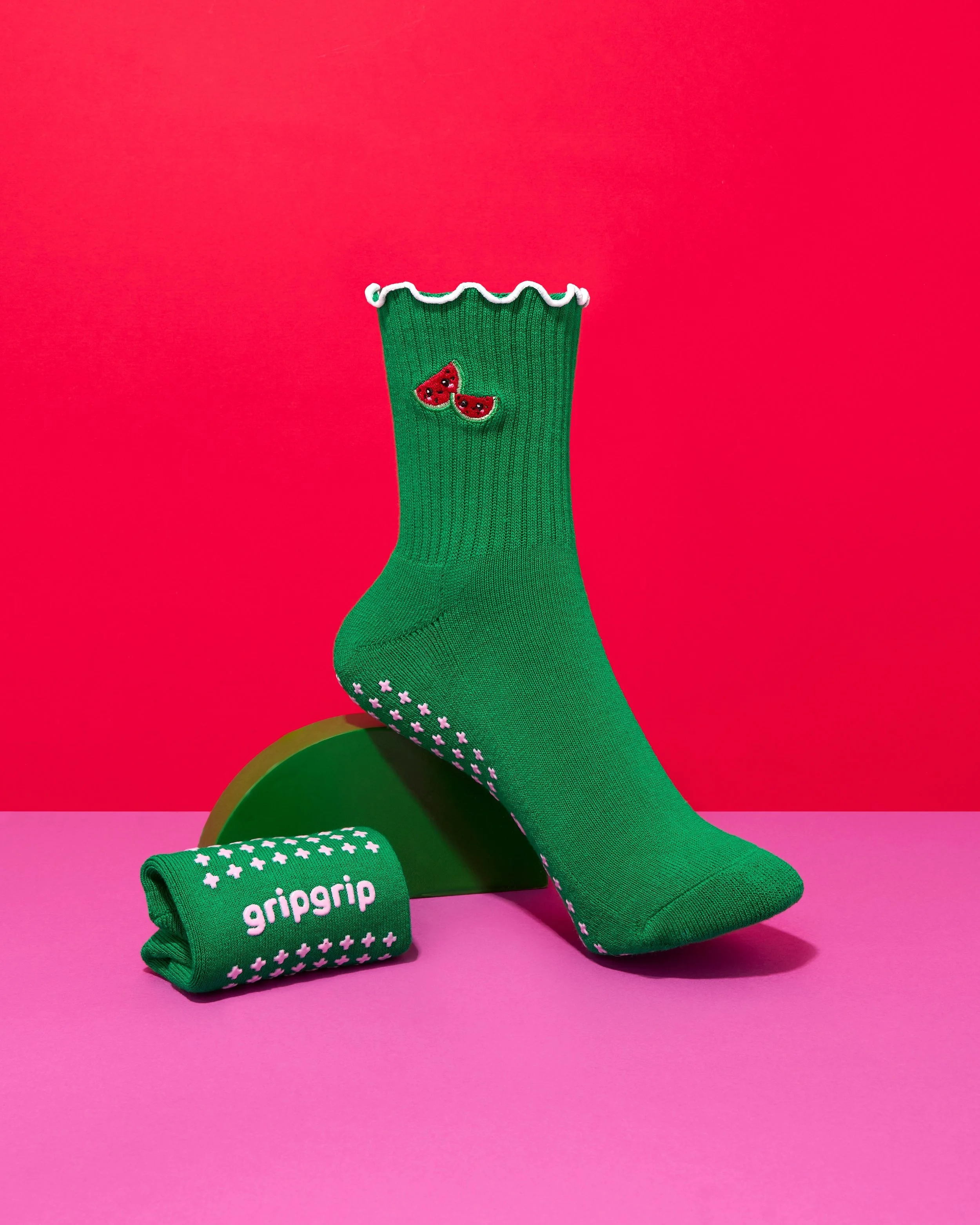 Cute socks + bright colours = my dream shoot 🍋🍉🌼✨

Had so much fun shooting these playful @gripgripuk images!

Obsessed with the colour combos and tiny embroidered details. Product photography but make it joyful 💖

Shot + retouched by me!

#produ