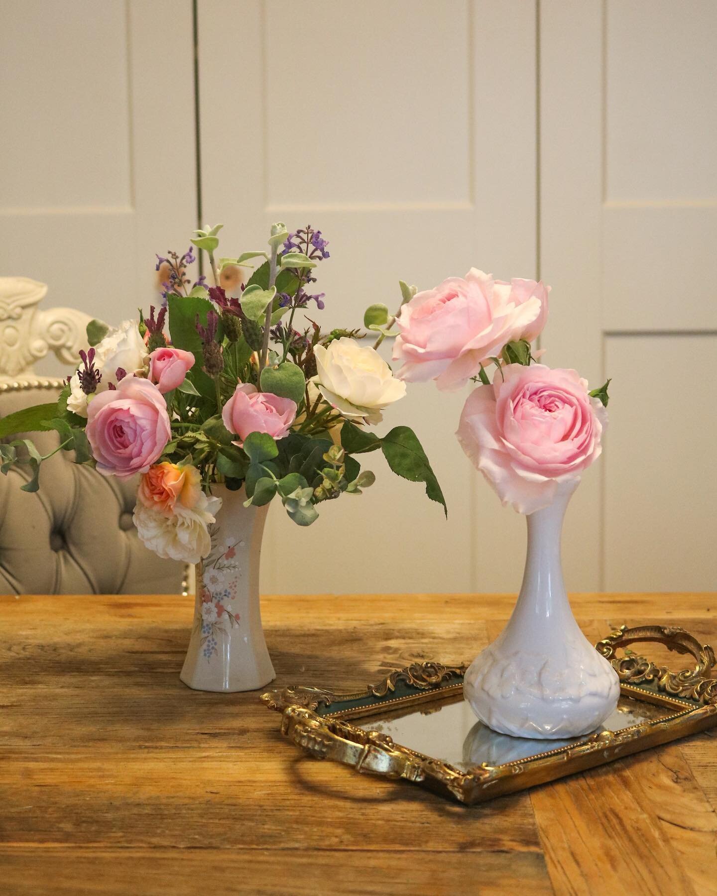 Garden arrangements featuring my beloved David Austin roses 💗@adorafloraldesign