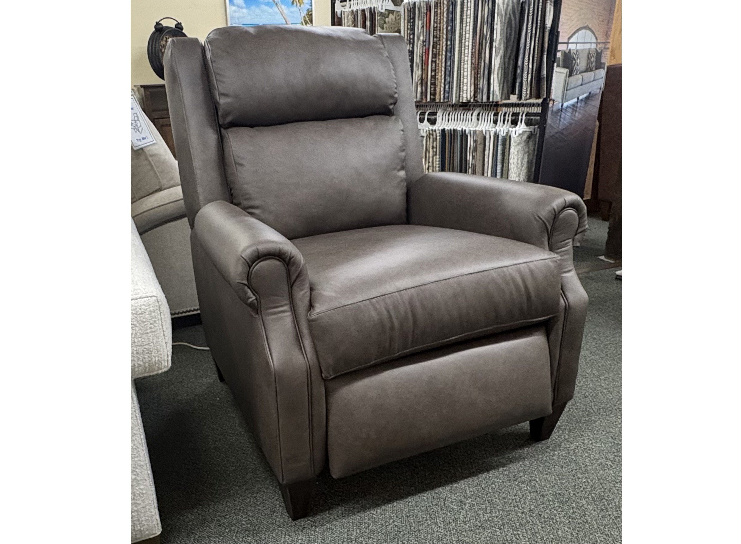leather recliner 1.jpg