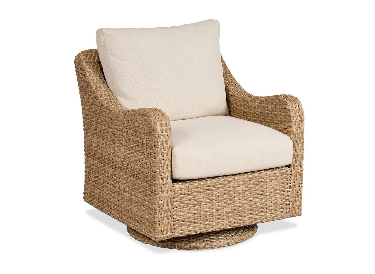 Biscayne Wicker Outdoor Swivel Chair