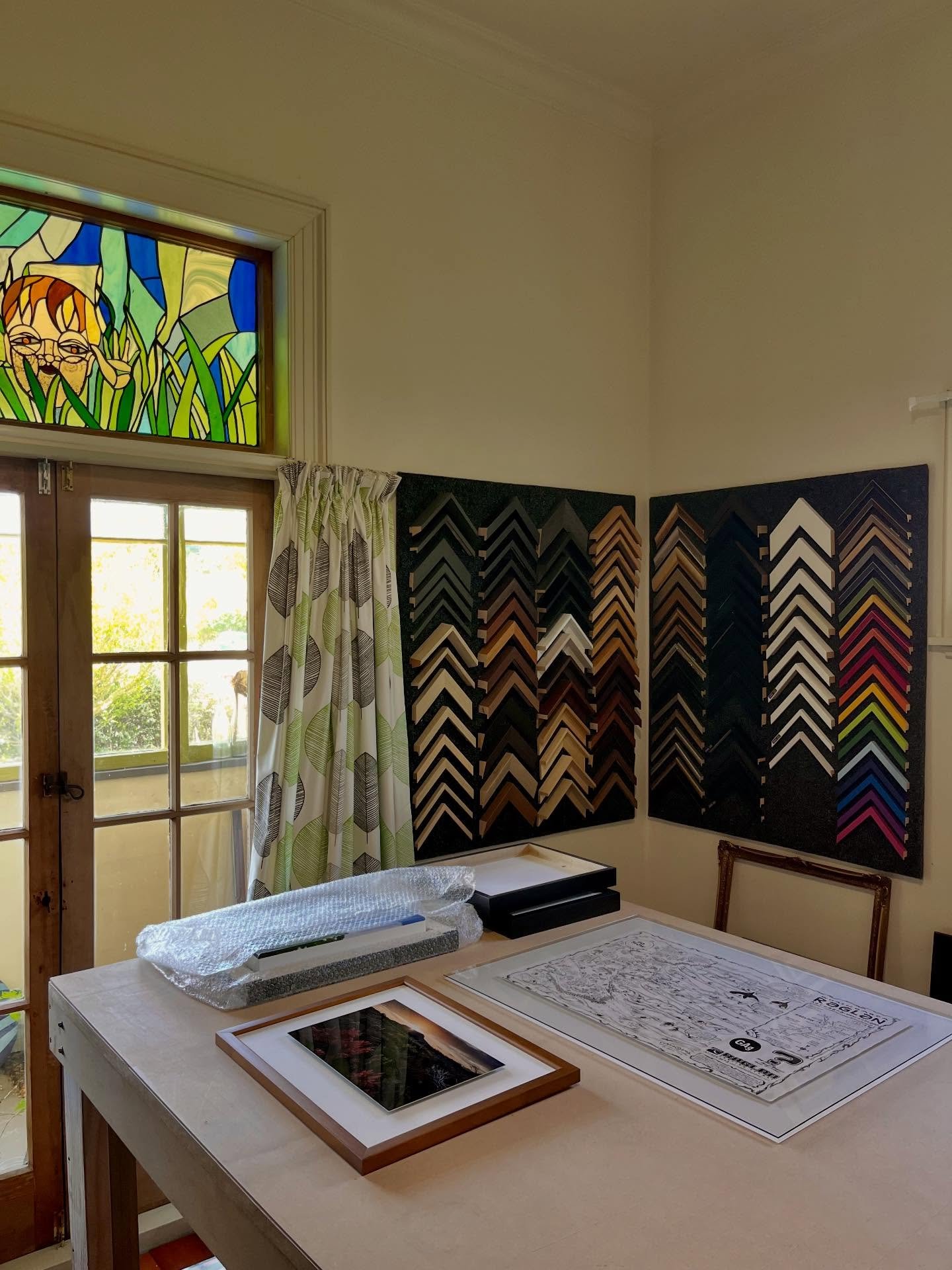 Enjoying my sunny studio and getting through my pile of framing jobs. 
It's not too late to bring me your framing in time for Xmas! 
I'm also selling loads of small frames I've made from offcuts, post to follow.. 

#Nelsonframing
#nelsonpictureframin