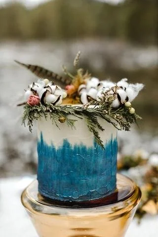 Buy cake topper hoops here!