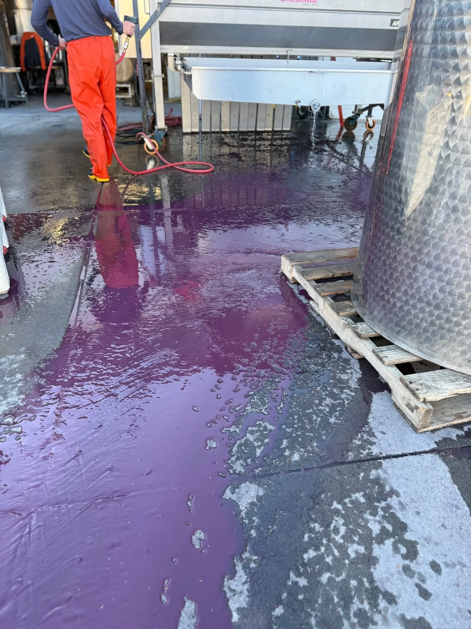 Destem. Ferment, Punchdown, Press. Barrel, Repeat -  cabernet sauvignon✔️syrah ✔️high elevation Pinot is next up 🍇