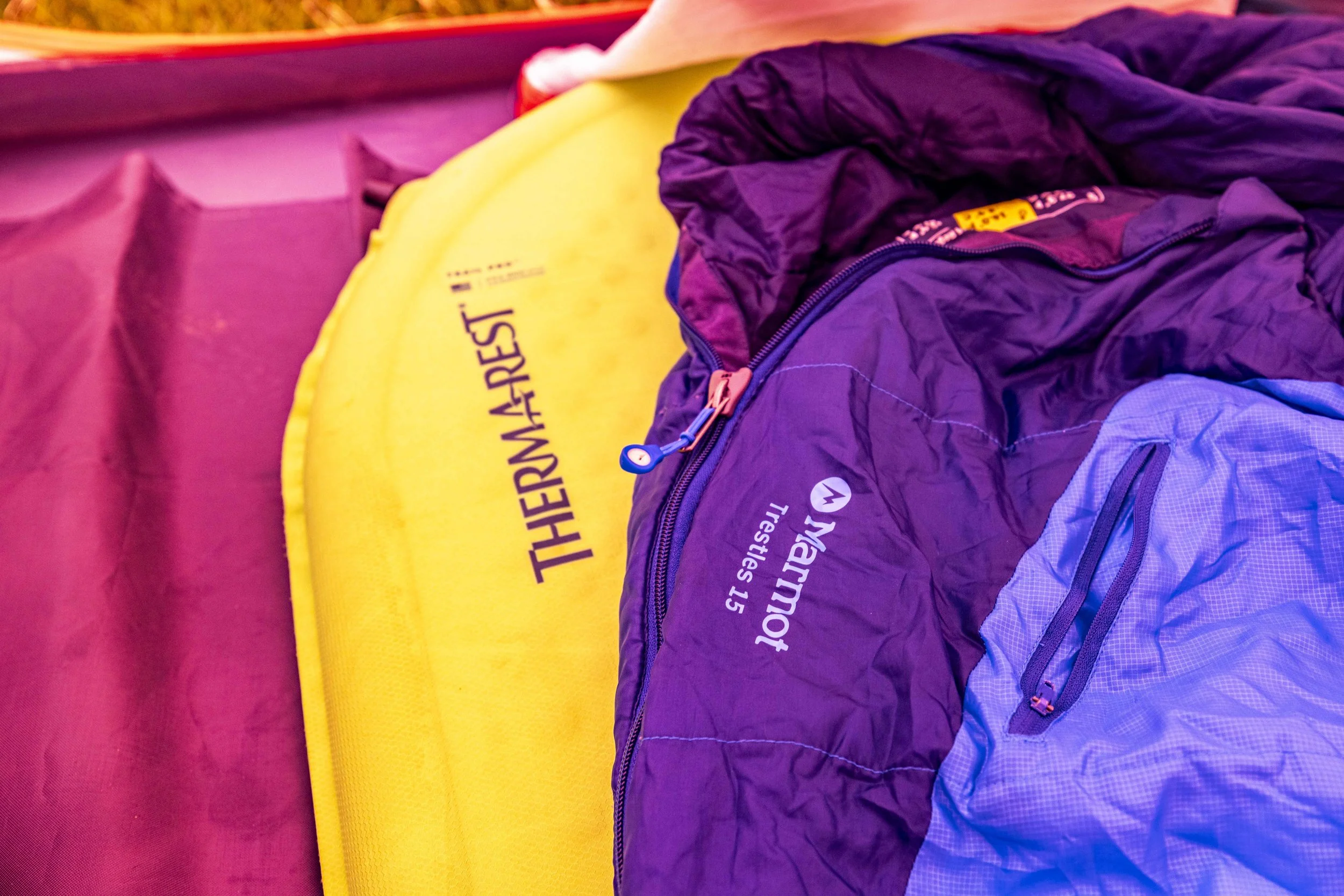 mat y bolsa de dormir.jpg