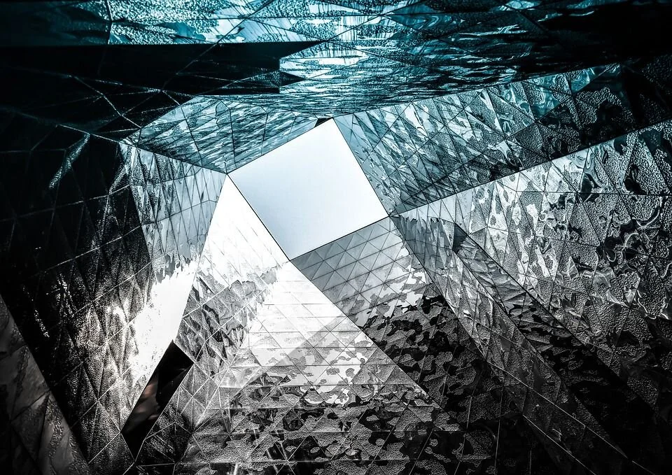 The Geoeconomic World OrderLawfare, 19 November 2018 (with Henrique Choer Moraes and Victor Ferguson)