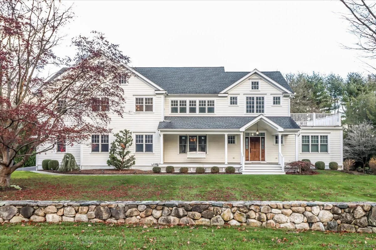 UC | 226 Putnam Road, New Canaan