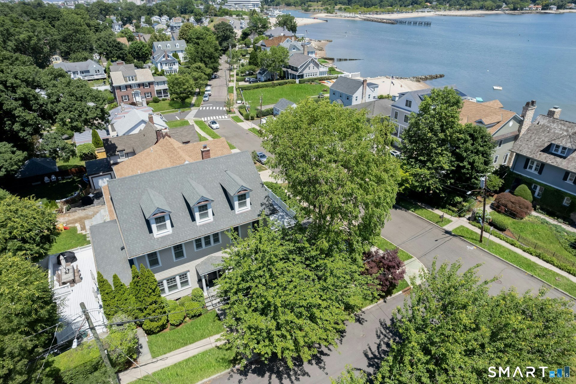 UNDER CONTRACT | 52 Chesterfield Road, Shippan