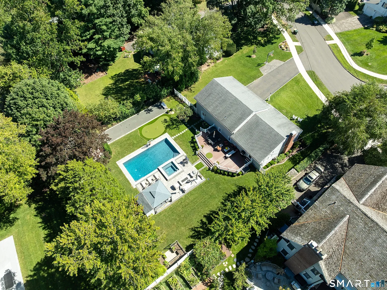 ACTIVE | 94 Field Crest Road, New Canaan | $2,395,000