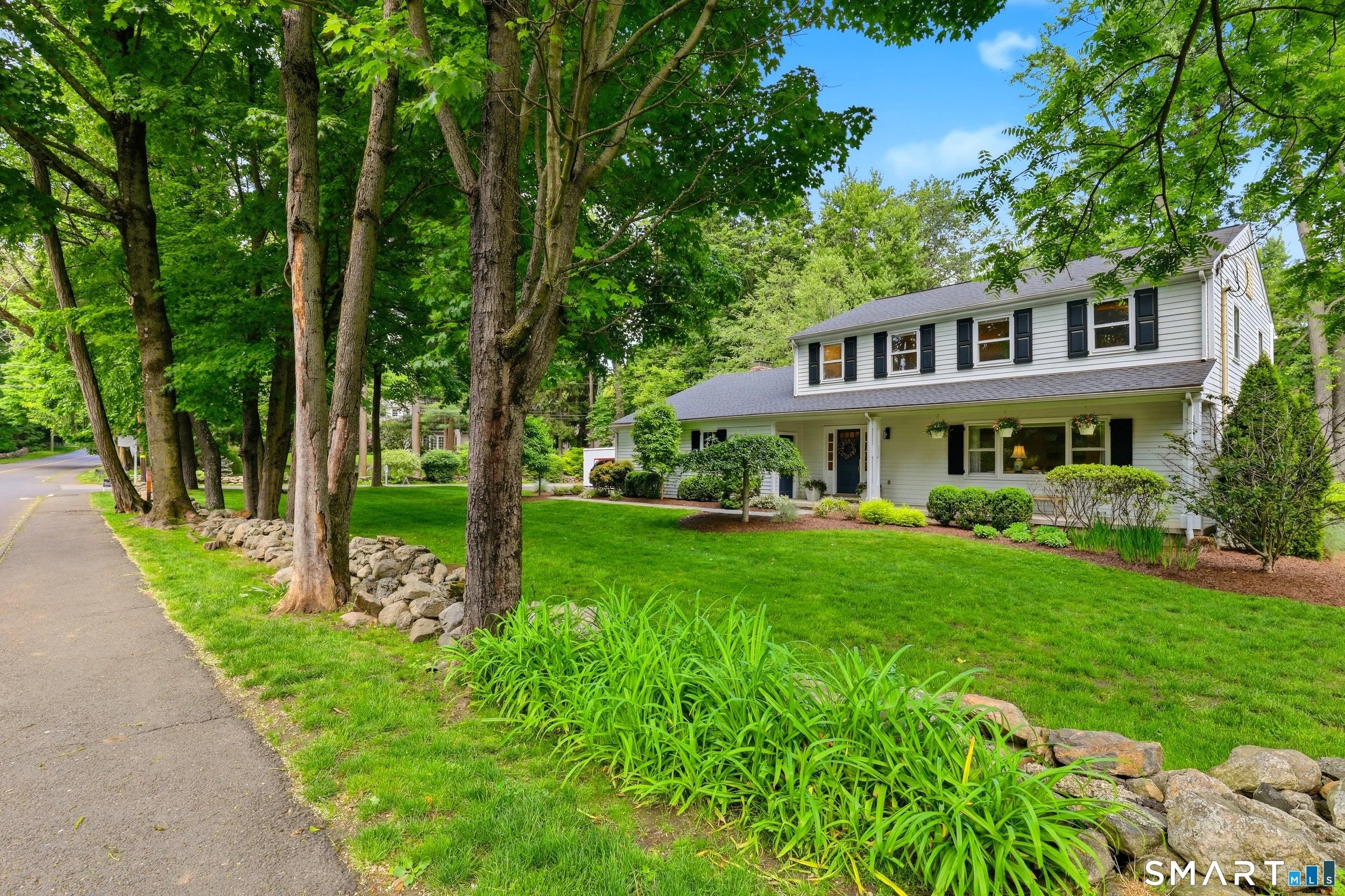 SOLD | 201 Middlesex Road, Darien | $2,760,000