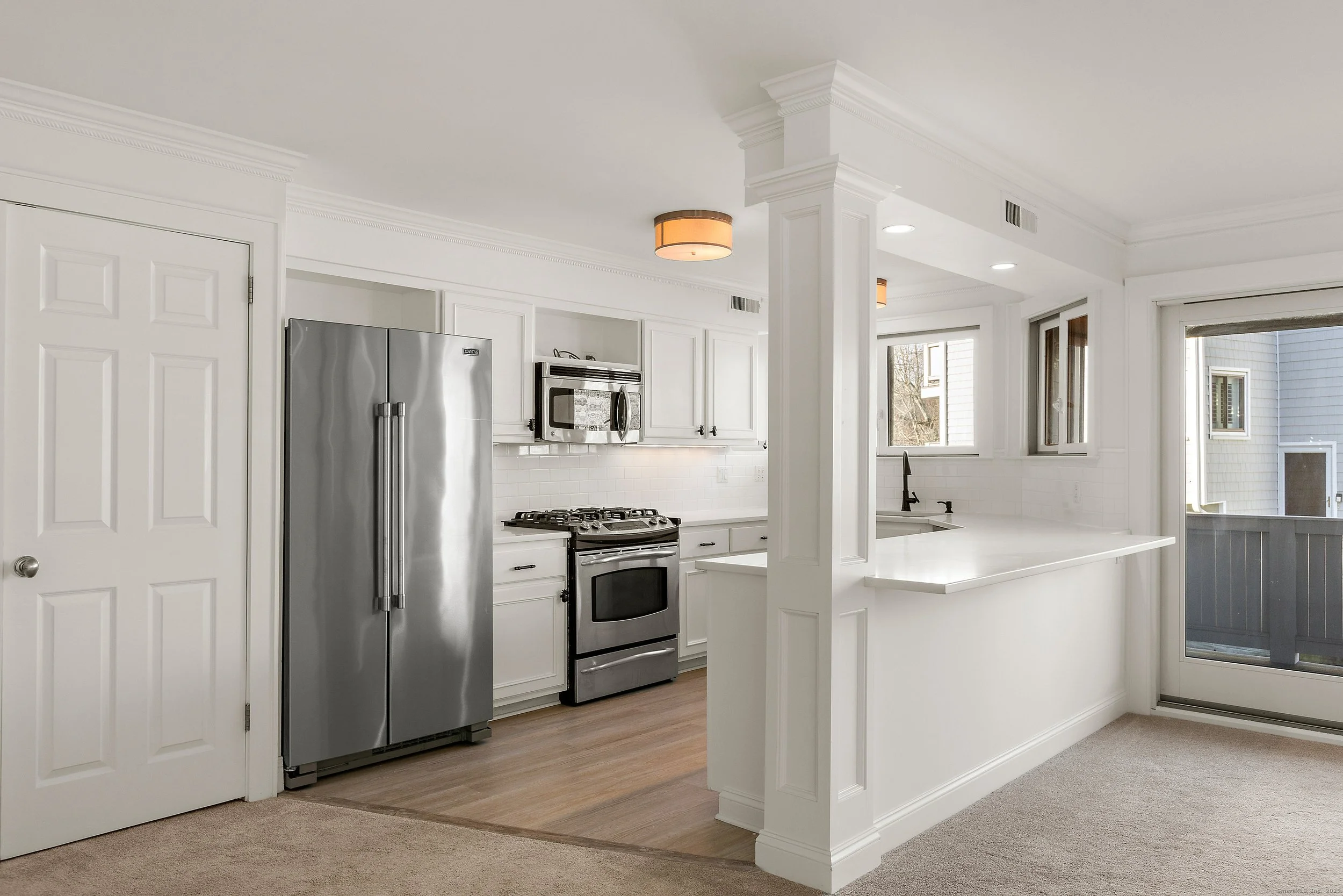 UC | 133 Rowayton Woods Drive, Norwalk