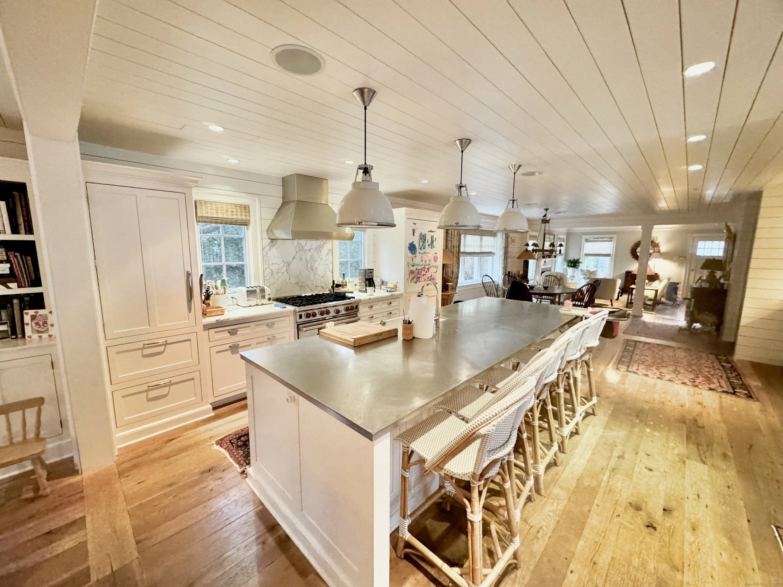 FOR RENT SUMMER 2026 | 9 Barclay Court, Rowayton | $20,000/month