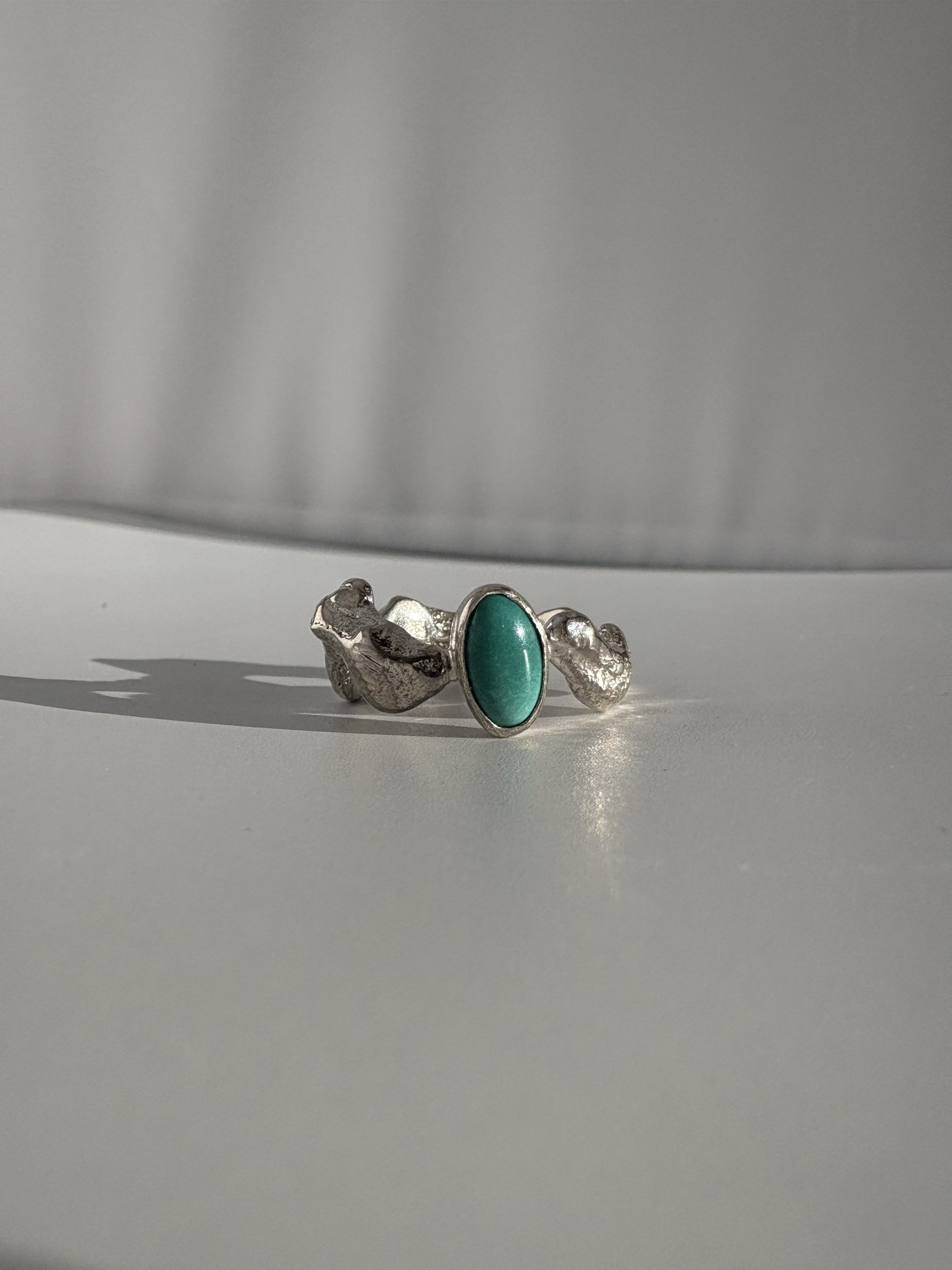 Sonoran gold squiggly ring- size 9