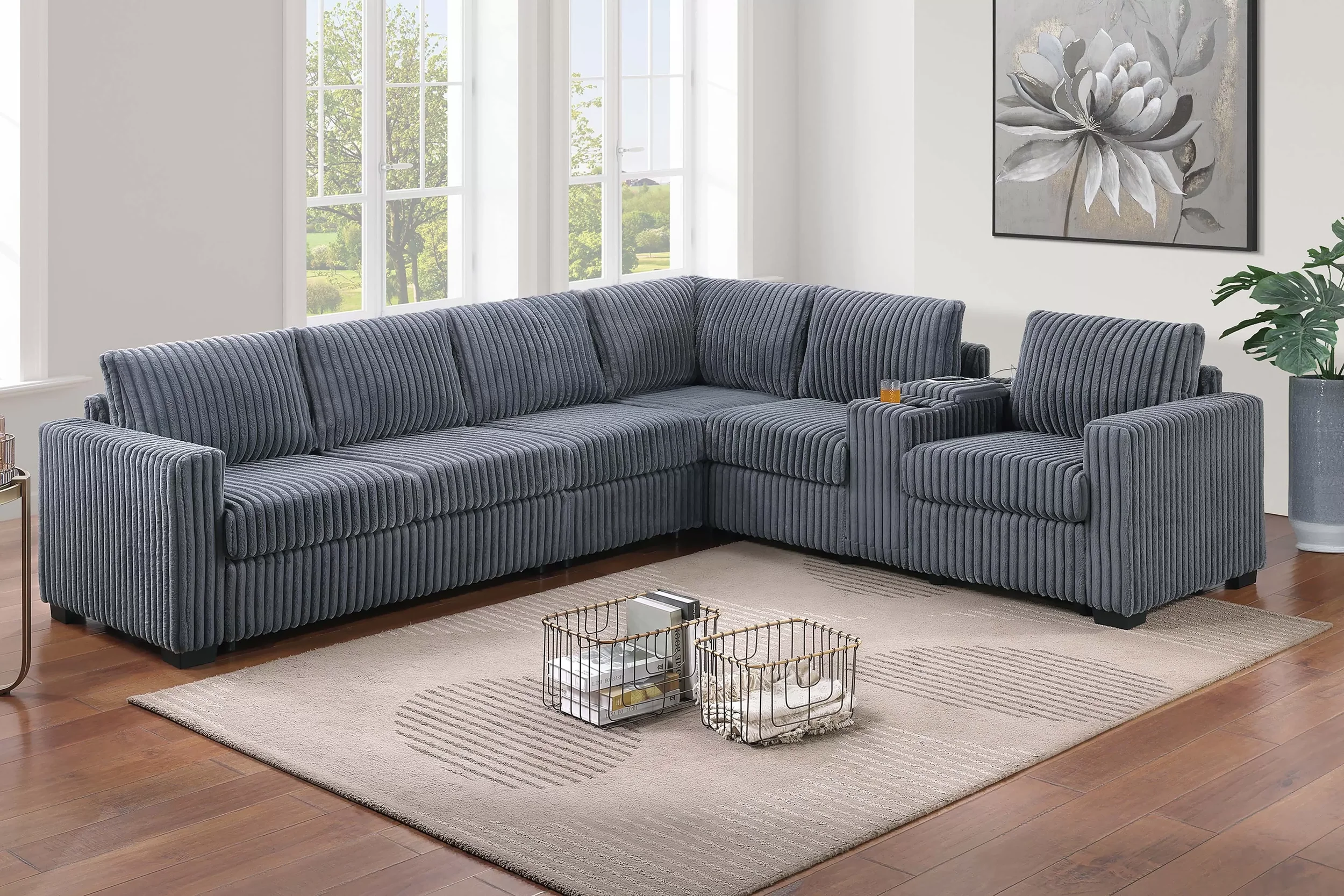 F8347 New 4-Piece Sectional Set