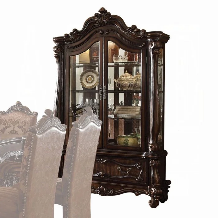 Versailles Curio