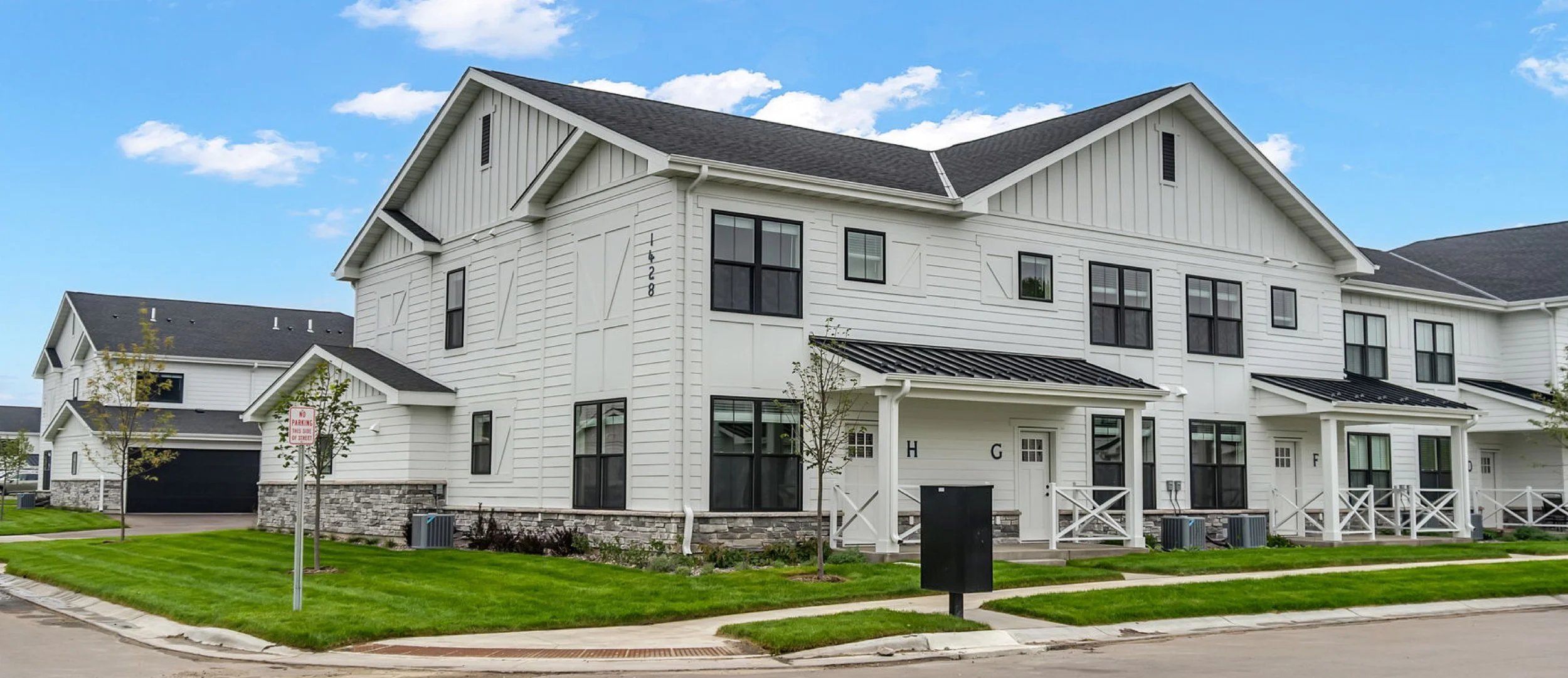 22-077- Sandhill Parkway Townhomes - Website Template9.jpg