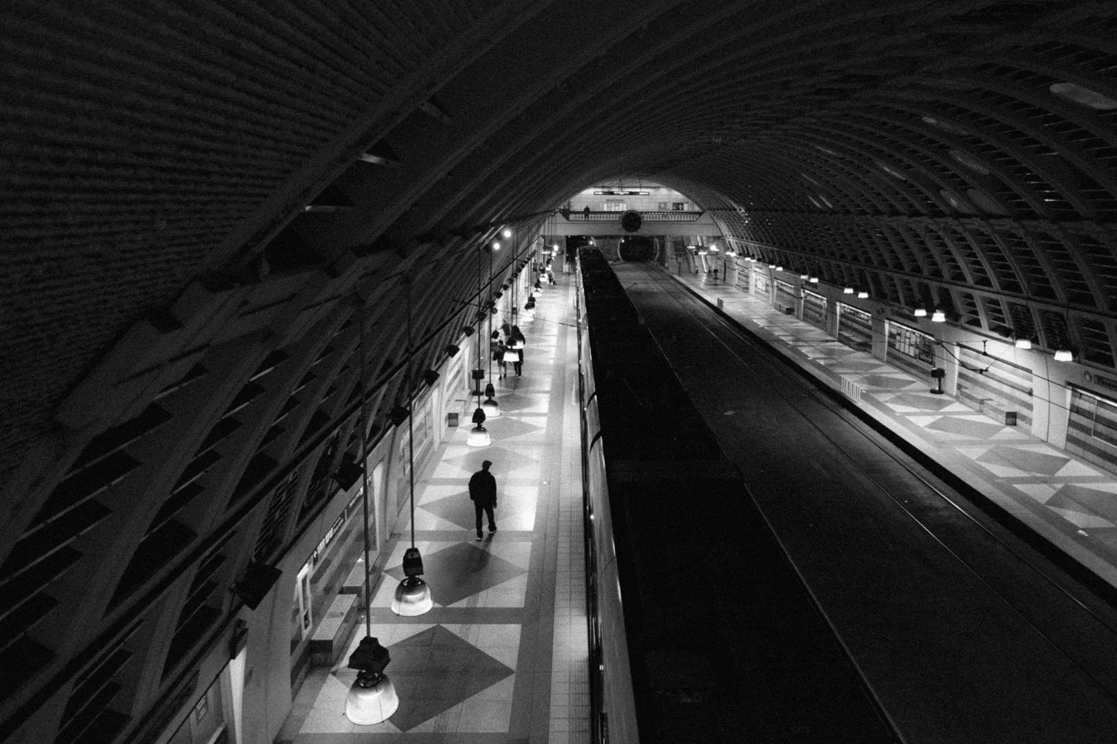 seattle street photography - train station