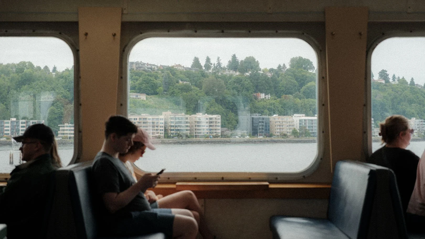seattle street photography - bainbridge ferry