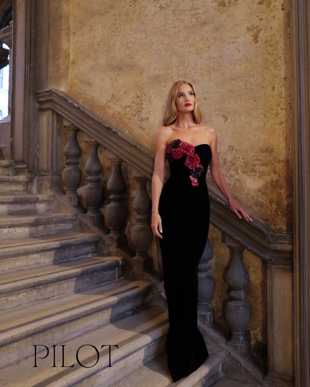 There is a reason why @stregisvenice  attracts the world&rsquo;s most remarkable talent during the Venice Film Festival. A property where history, glamour, and artistry converge on the Grand Canal.

Recently, @rosiehw  was seen with@giorgioarmani  be