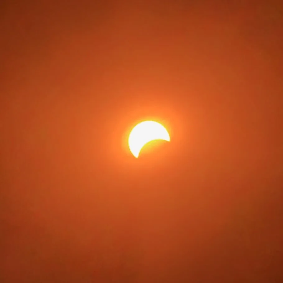How freaking cool!!! #solareclipse