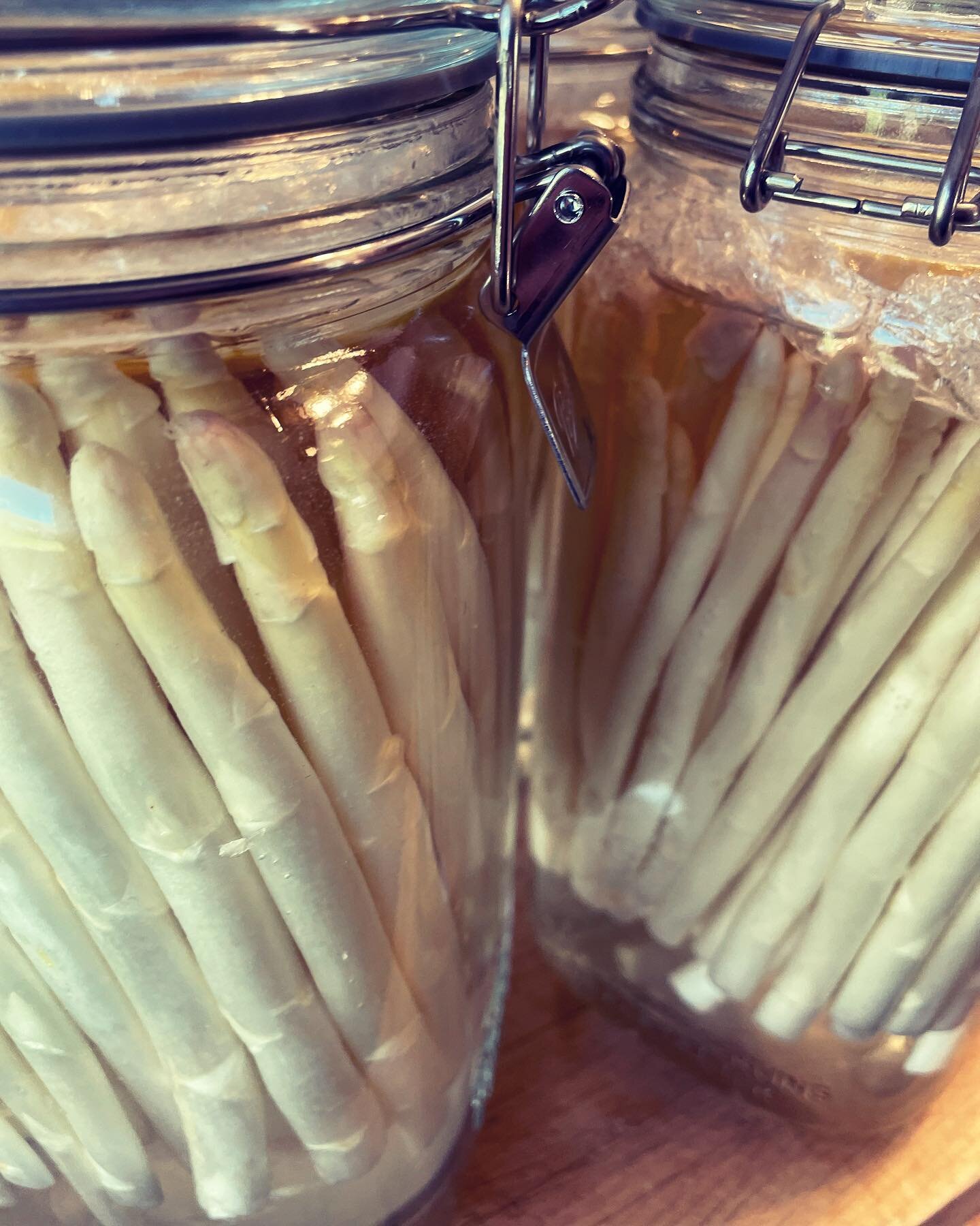 Pantry Building.

The best part of building a pantry is preserving short micro seasons to use in the future. White asparagus. The earliest of early spring is showing it&rsquo;s form.

I&rsquo;ve had many failed attempts at preserving in the past and 