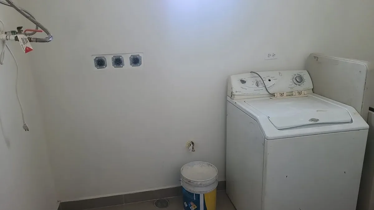 EB-VV5410.webp