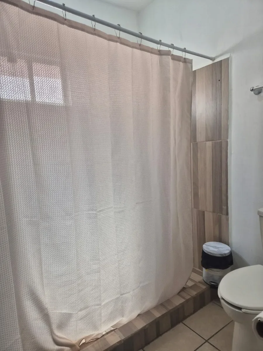 EB-WH9657.webp