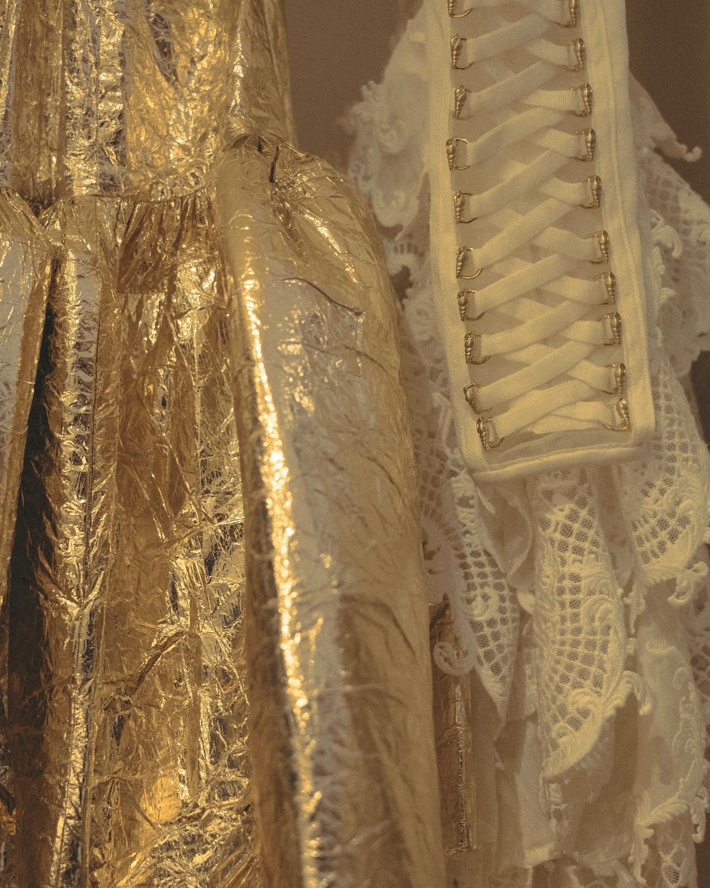 Some textures from our own wedding ✨