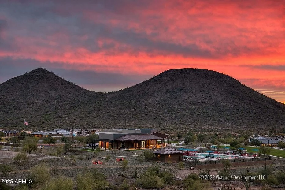 Listed in the highly sought-after Vistancia Northpointe Ascent Community 🌵✨ Enjoy the perfect blend of peace and convenience with parks, trails, and top-rated schools nearby. Updated inside and out, just bring your boxes and your vibe 📦
Want to se