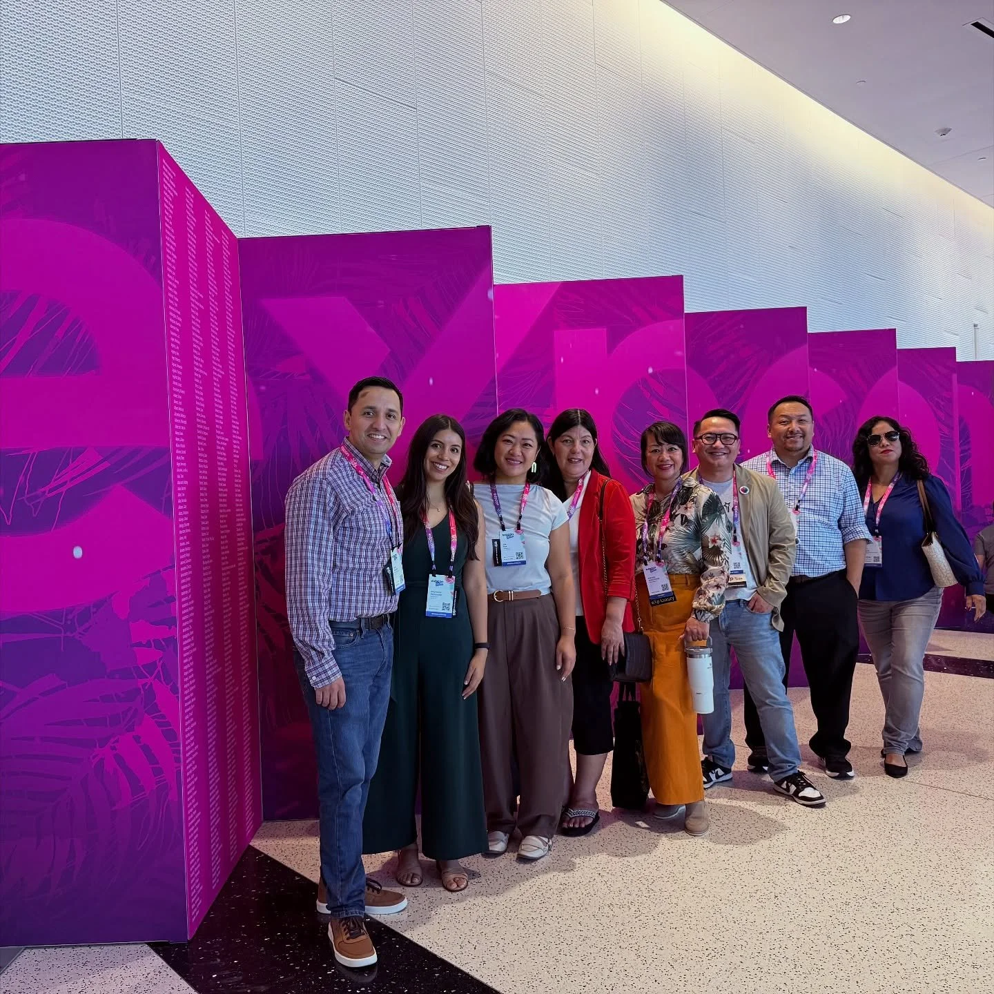 Last week was one for the books! 📚✨
I got to connect with incredible agents from all over the world, learn new things, and share some good laughs along the way.
Even with the fast-paced schedule, I managed to sneak in a little beach time to soak it