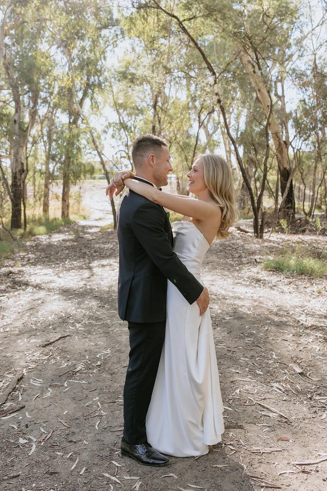 JAMEY_JASON_LOVEBYSHAE_MORRISONS_WINERY-172_websize.jpg