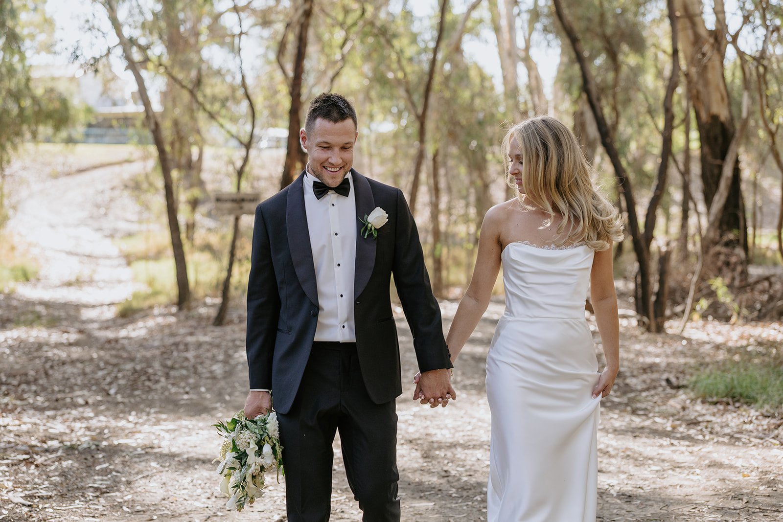 JAMEY_JASON_LOVEBYSHAE_MORRISONS_WINERY-205_websize.jpg
