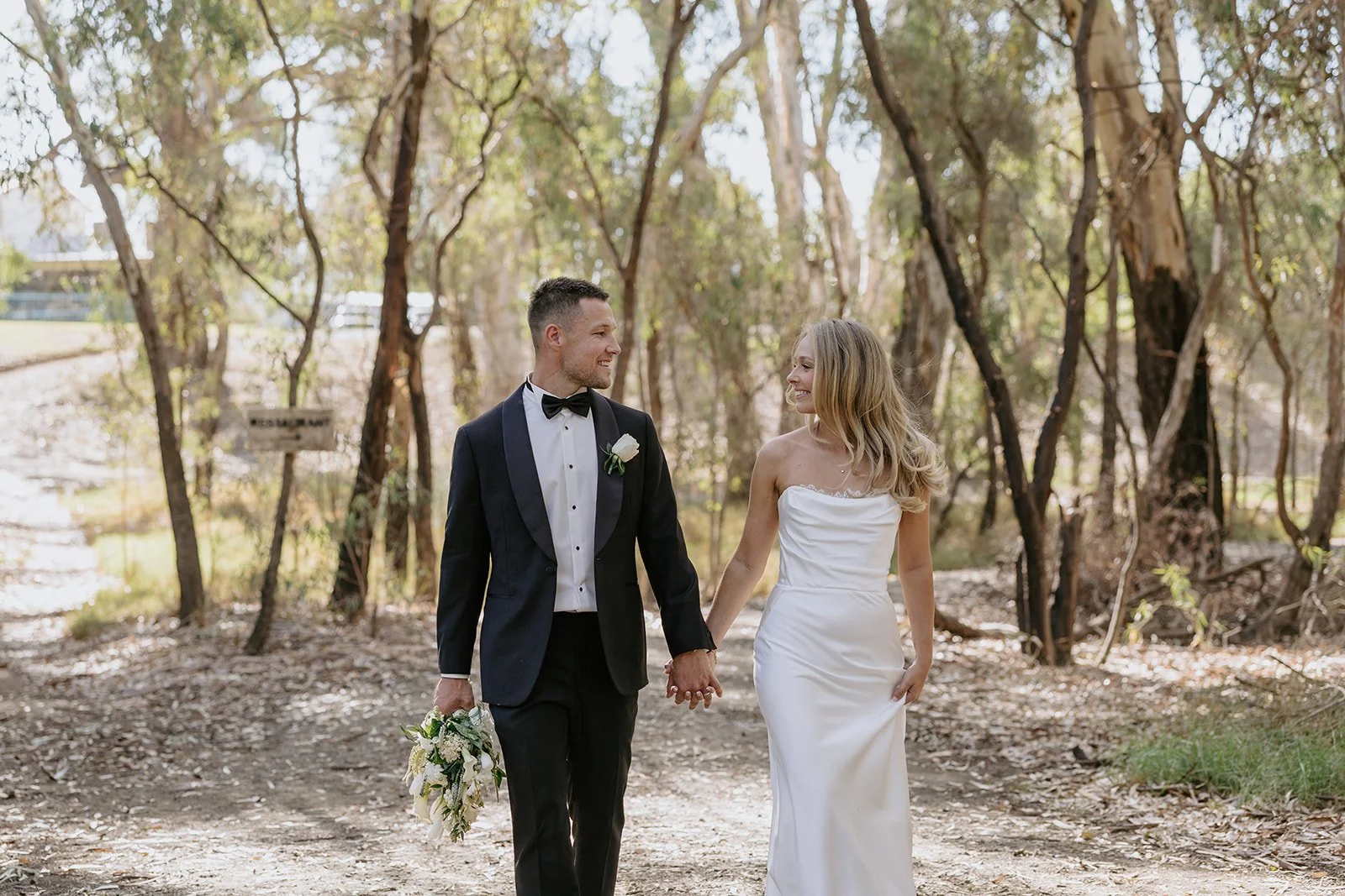 JAMEY_JASON_LOVEBYSHAE_MORRISONS_WINERY-203_websize.jpg