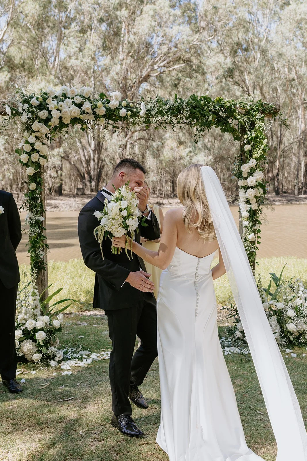 JAMEY_JASON_LOVEBYSHAE_MORRISONS_WINERY-58_websize.jpg