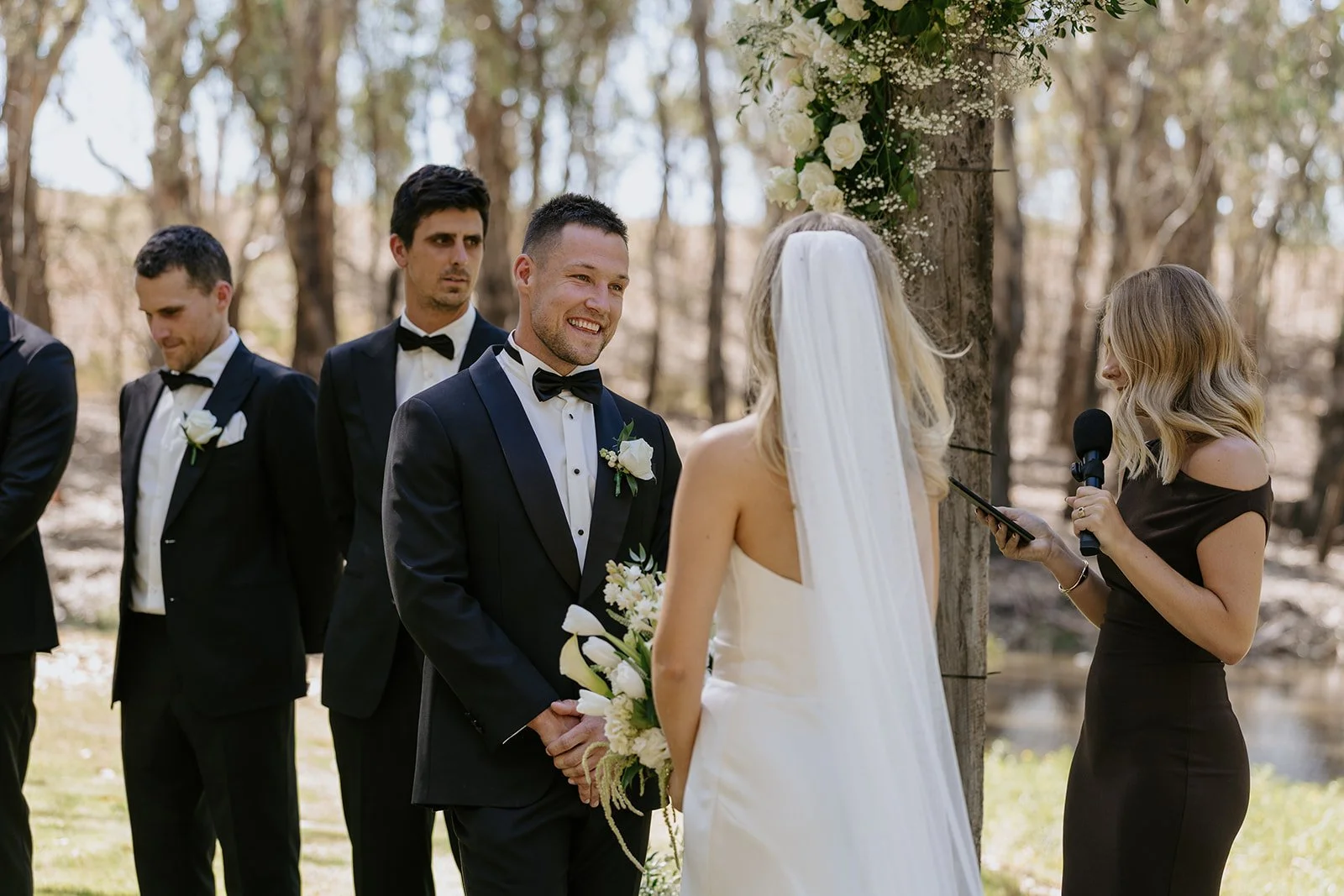 JAMEY_JASON_LOVEBYSHAE_MORRISONS_WINERY-69_websize (1).jpg