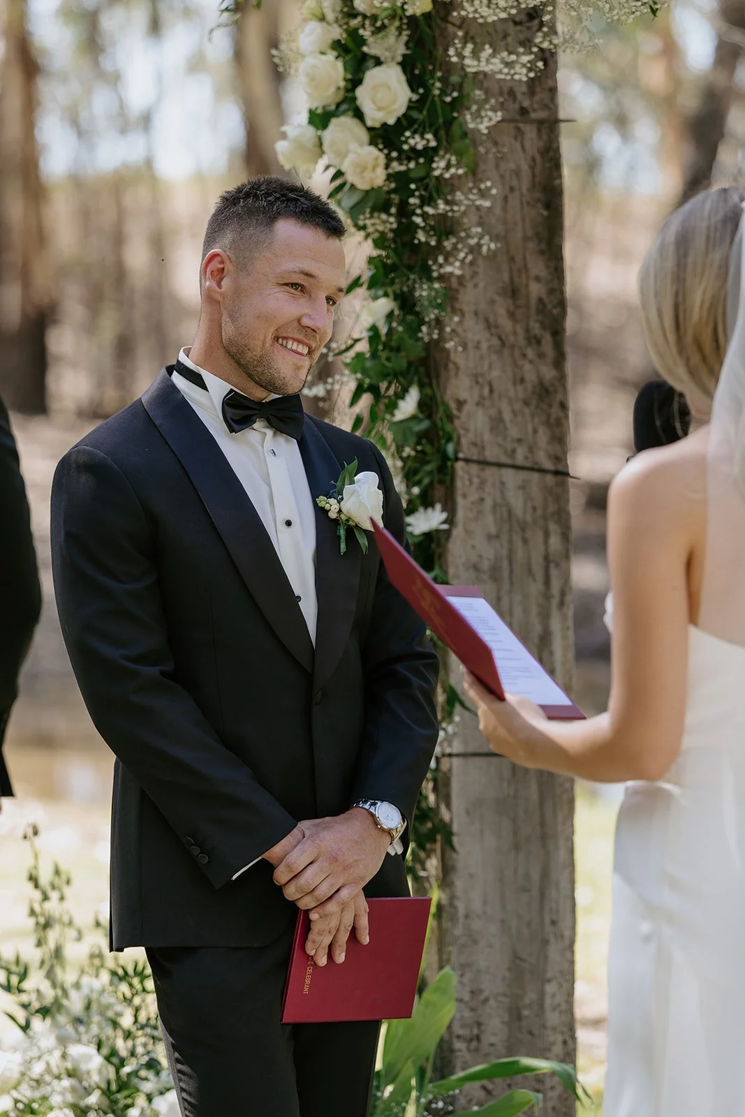 JAMEY_JASON_LOVEBYSHAE_MORRISONS_WINERY-136_websize (1).jpg