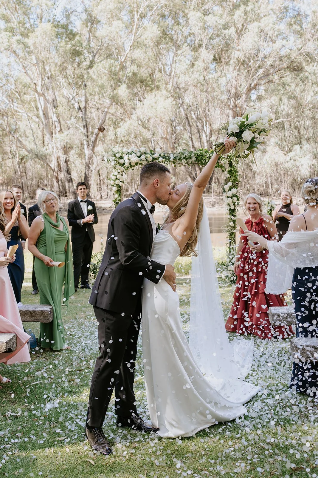 JAMEY_JASON_LOVEBYSHAE_MORRISONS_WINERY-14_websize.jpg