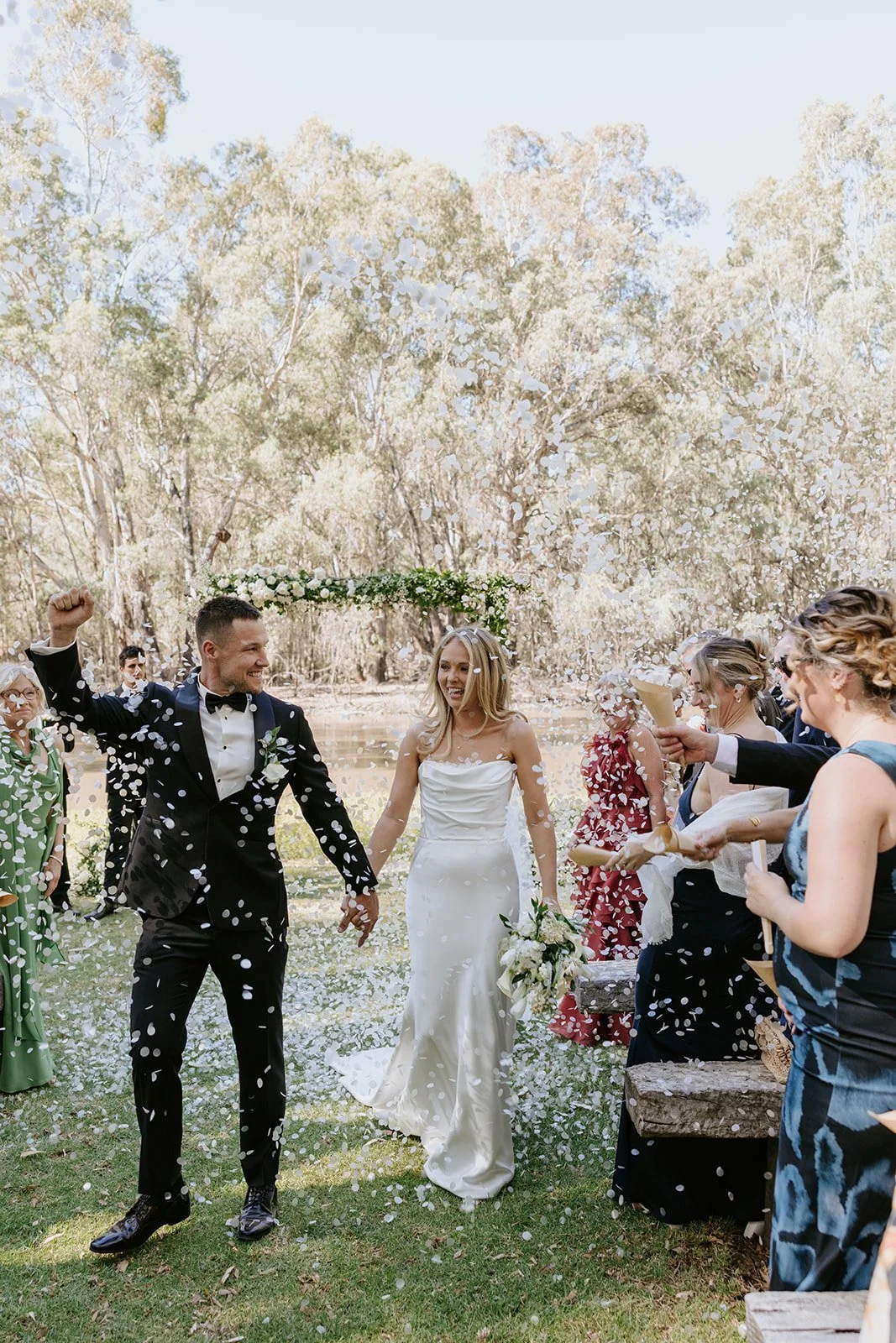 JAMEY_JASON_LOVEBYSHAE_MORRISONS_WINERY-220_websize.jpg