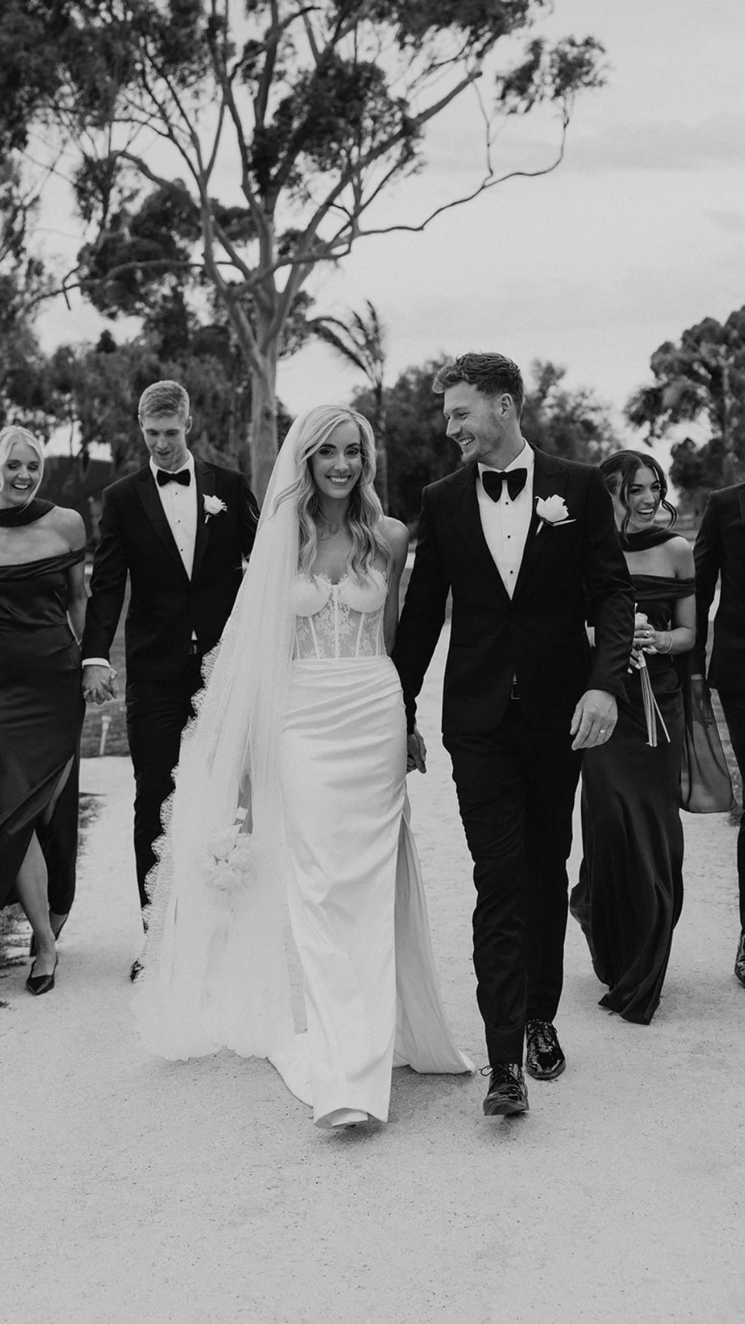 love by shae wedding photographer in Echuca-Moama.jpg