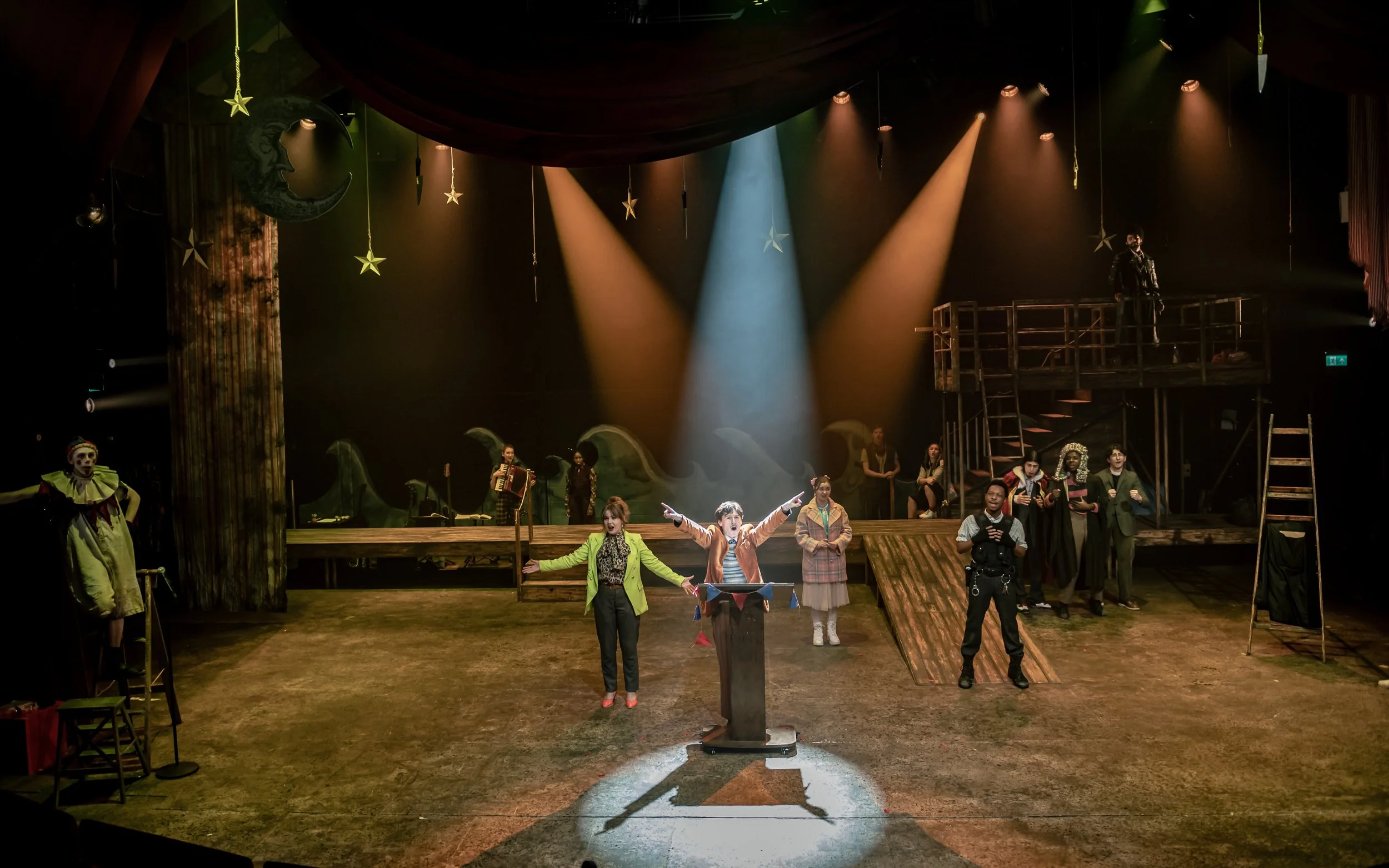 Lamda_Dead Dog In A Suitcase_Mark Dawson Photography_0567.jpeg