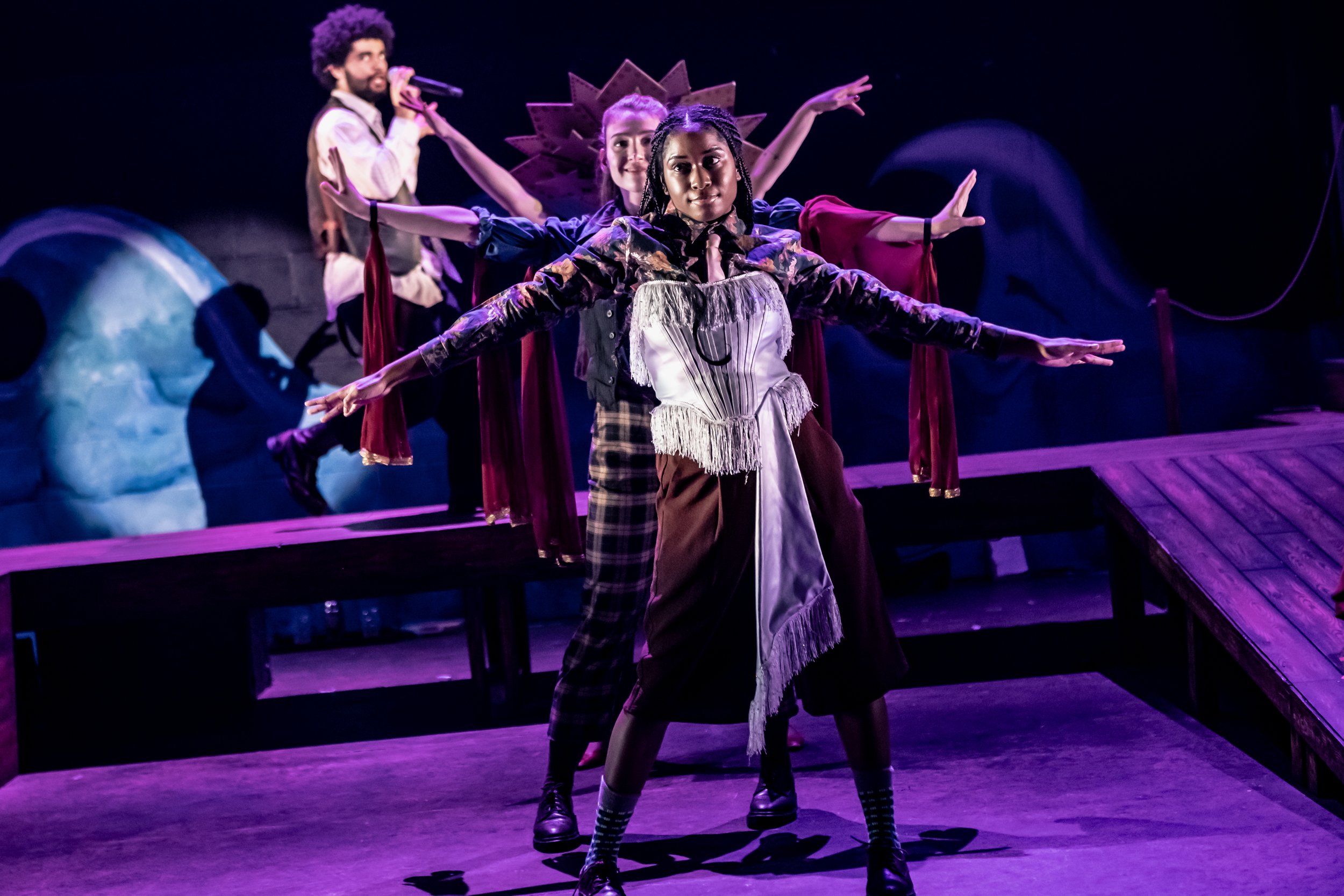 Lamda_Dead Dog In A Suitcase_Mark Dawson Photography_2056.jpeg