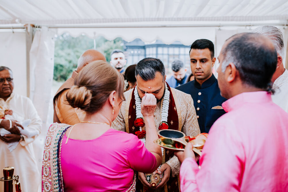 hindu-wedding-marks-hall-45.jpg