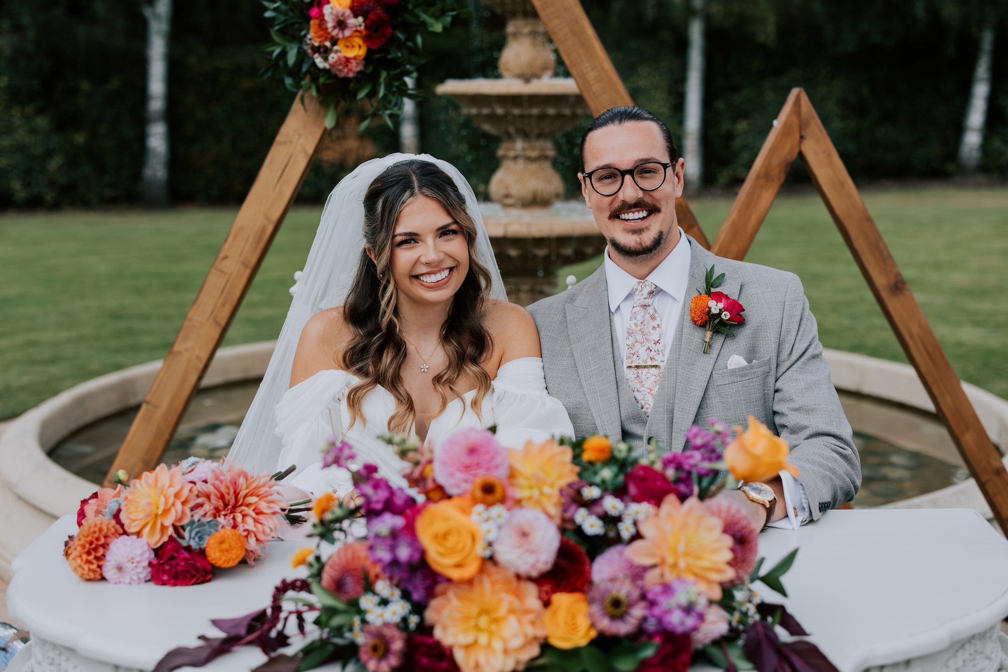 Annalee &amp; Rory | Colourful Crondon Park wedding