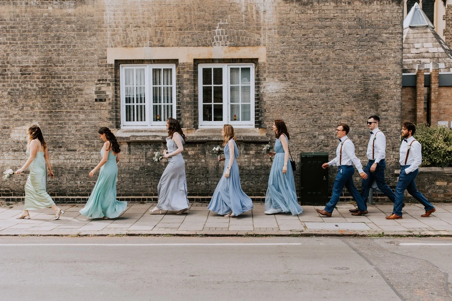 Sometimes, just sometimes&hellip;. I remember to get a fun angle. 

Reminiscing on this Cambridge wedding on one of the hottest days of the year. More Cambridge weddings, please!

#cambridgeweddingphotographer #cambswedding #bridesmaids #bridesmaidsd