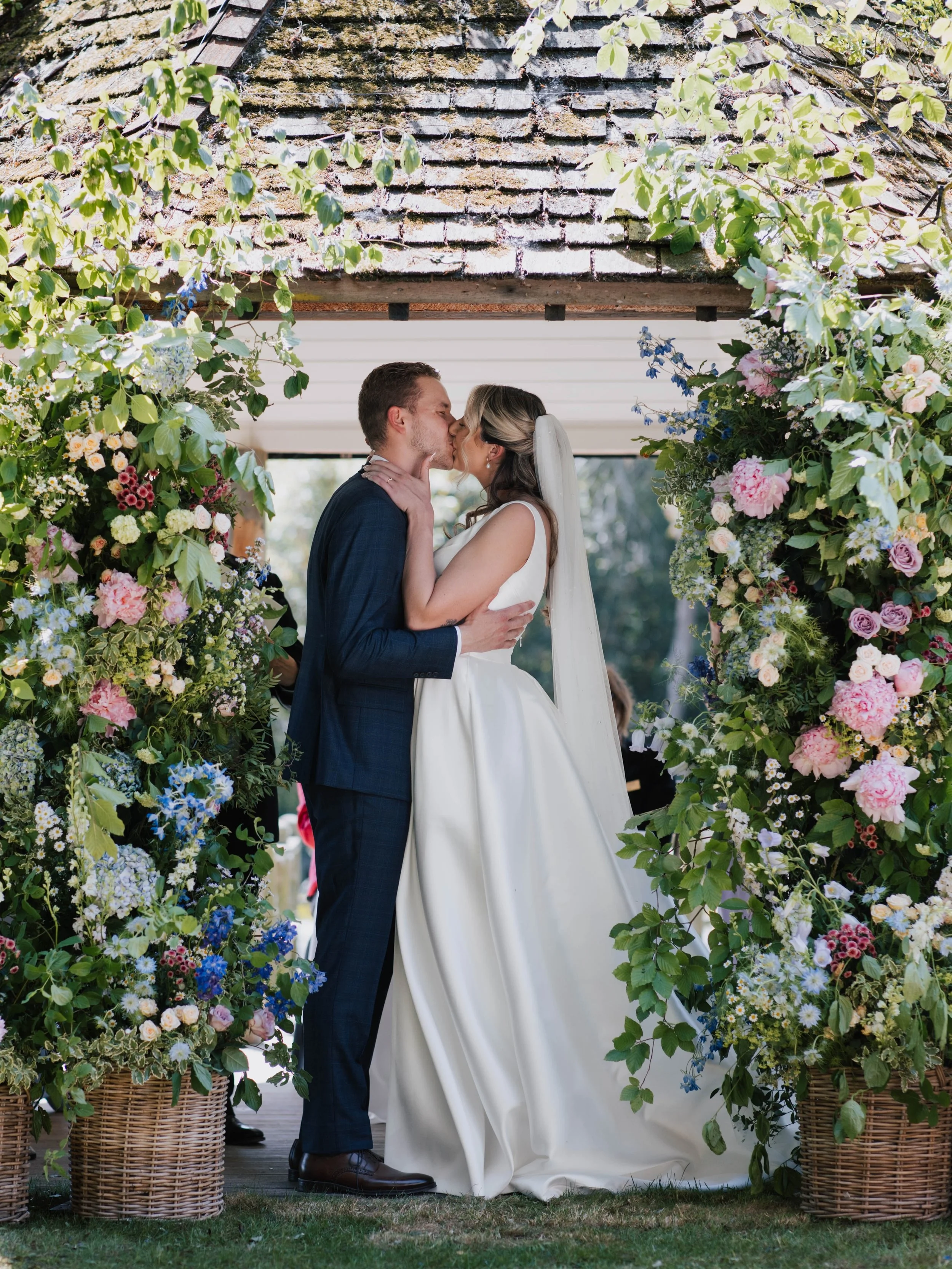 Every now and then at weddings I like to be surprised&hellip;
&hellip;on this occasion, it was just how well Georgia and Ed articulated different milestones in their relationship. From hearing their emotionally-driven personal vows, through to their 
